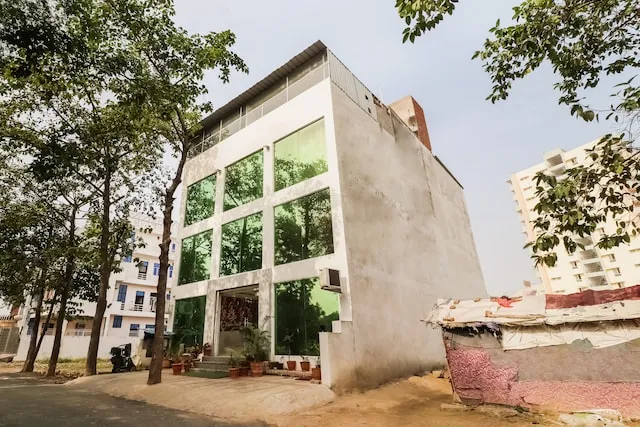 Super OYO Flagship Park View Inn