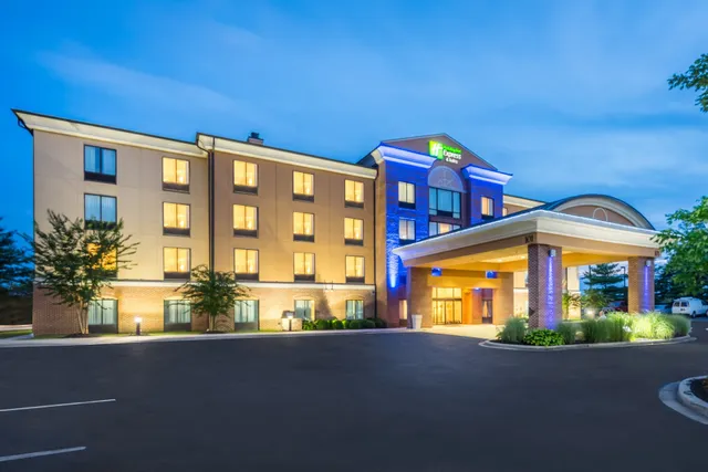 Holiday Inn Express & Suites North East by IHG