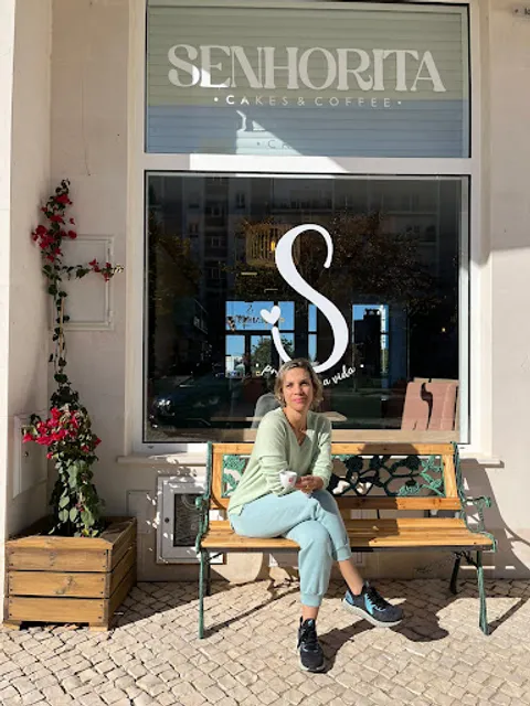 Senhorita Atelier de Bolos