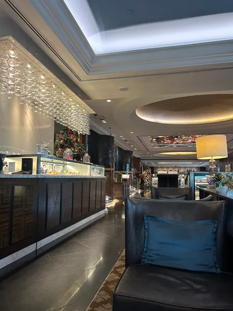 Lobby Lounge @ Diamond Hotel Philippines