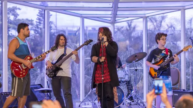 Escola de Música no Recreio | Piano | Teclado | Violão | Guitarra | Canto | Bateria | Cavaquinho | Violino - Rec Music