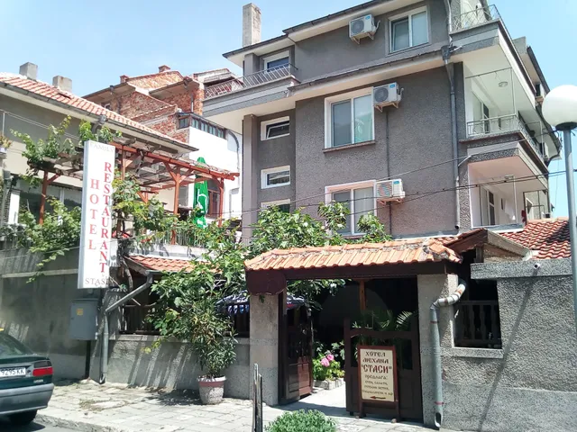 Family Hotel Stasi and Restaurant Stasi