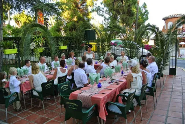 Dos Leones Restaurant