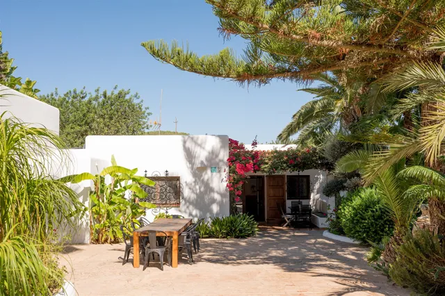 CAN-TEO EIVISSA VILLA HOLIDAYS