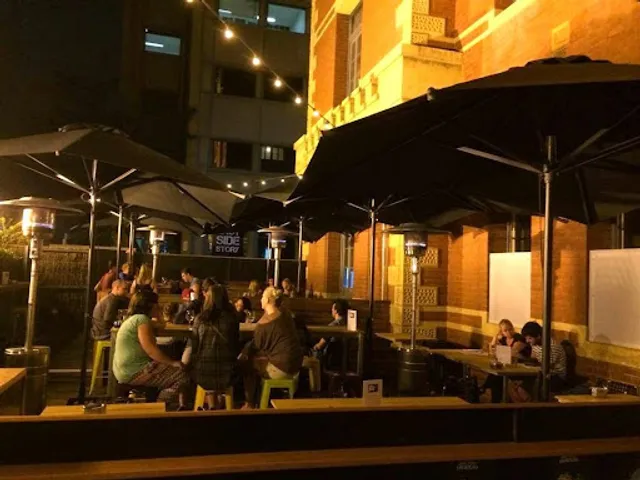 Victoria's Secret Bar & Cafe