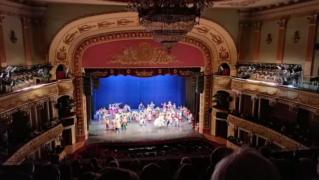 Chelyabinskiy Gosudarstvennyy Akademicheskiy Teatr Opery I Baleta Im. M. I. Glinki