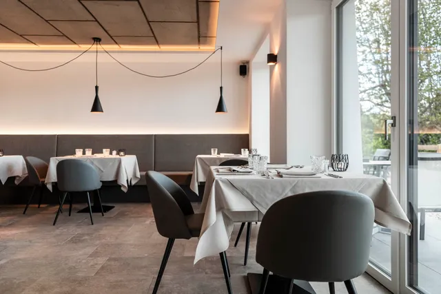 Pippos Mountain Lodge Suites, Dining & Farm