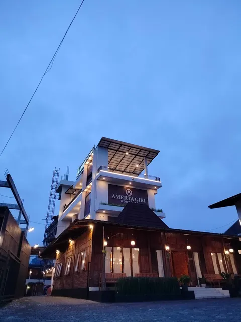 Amerta Giri Hotel Wonosobo