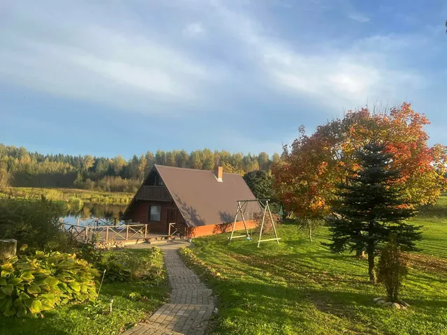 Urbini, ZS, Brivdienu maja