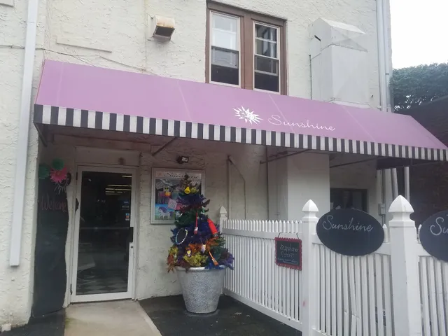 Sunshine Pottery & Paint