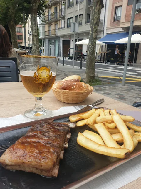 EL ENSANCHE - Bar y Restaurante - IRÚN