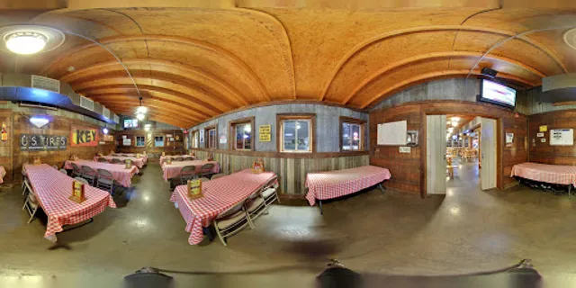 Rudy's "Country Store" and Bar-B-Q