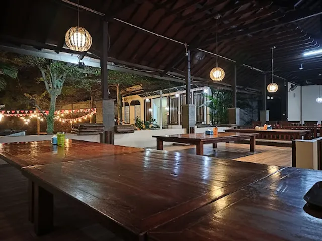 Warung Nasi Ampera Sentul