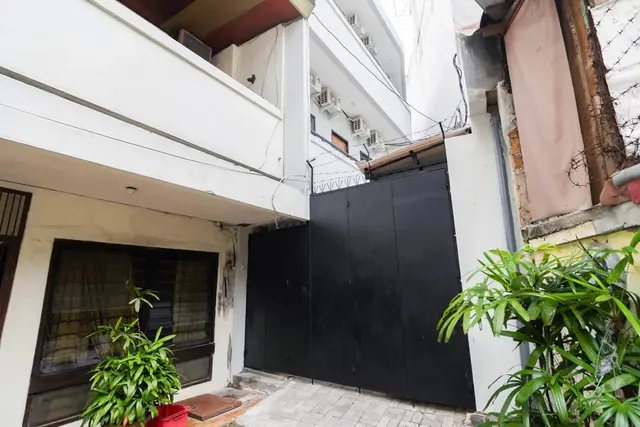 Urbanview Hotel Pasar Baru Jakarta by RedDoorz