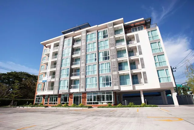 BBG Seaside Luxurious Service Apartment