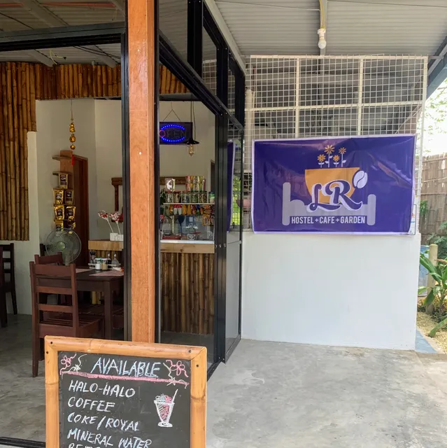 LR Hostel and Cafè
