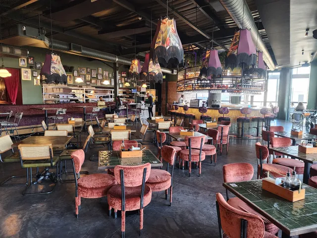 La Parada Newmarket Lifestyle Centre