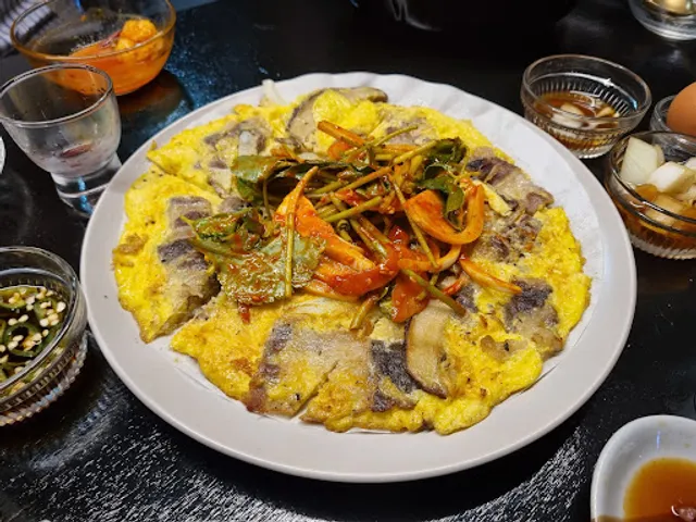 삼중주 아산탕정점