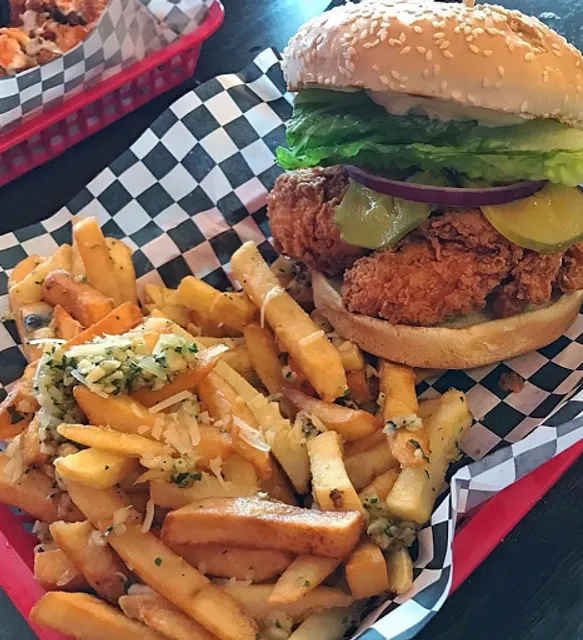 Kiki's Chicken Place