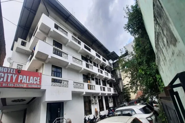 OYO Flagship Hotel City Palace