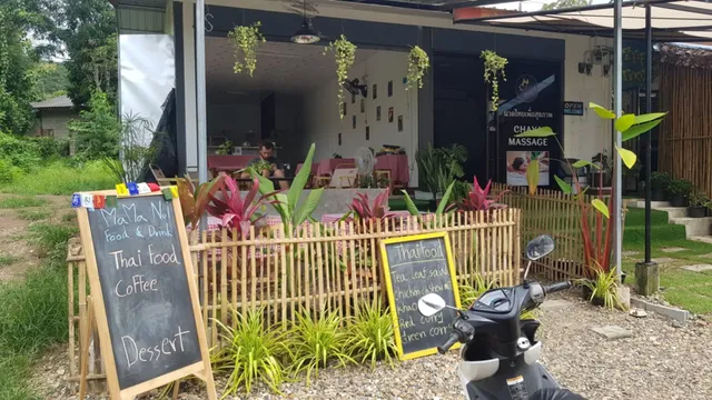 Mama Noi Food & Drink