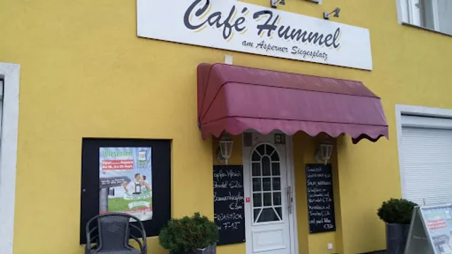 Cafe Hummel - am Asperner Siegesplatz