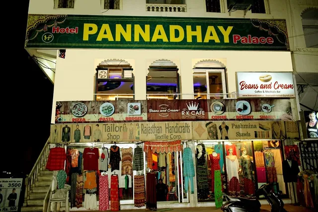 Hotel Pannadhay Palace