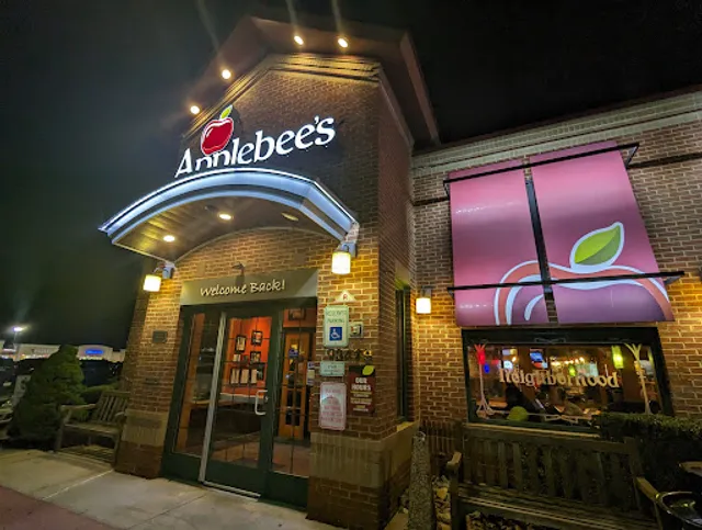 Applebee's Grill + Bar
