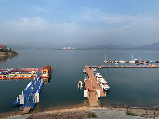 Crowne Plaza Huangshan Taiping Lake