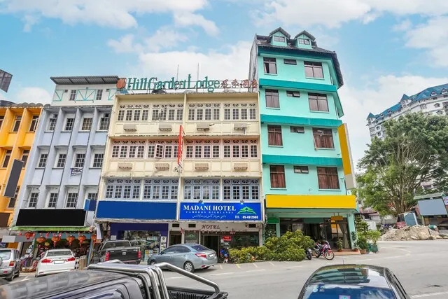 OYO 90097 Madani Muslim Hotel