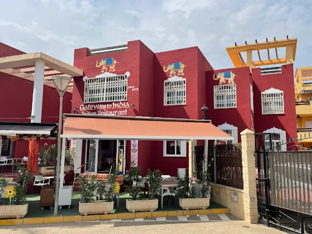 GATEWAY TO INDIA - Restaurante