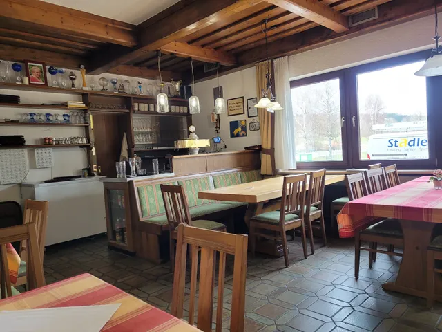 Cafe Tennishalle Kegelbahnen