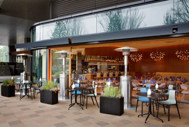 Le Poulet Brasserie Ukai