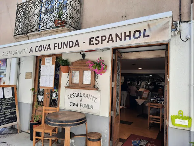 Restaurante Cova Funda Espanhol