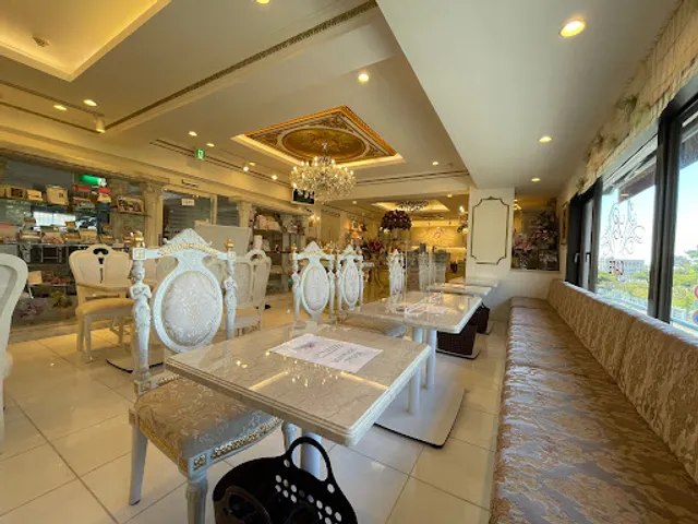 Le Bonheur Paris Ashiya