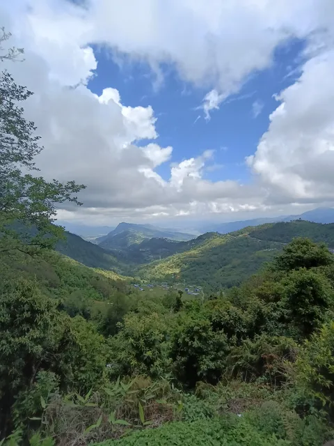 Kande / khare Australian Camp Hike Start Point