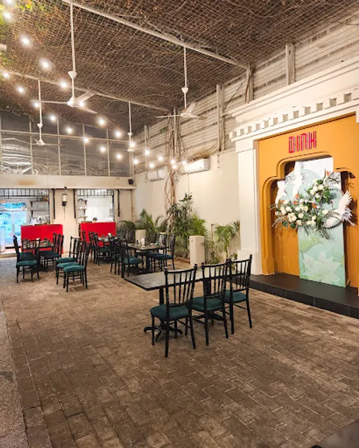 Dinh Restaurant