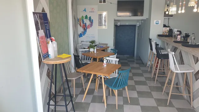 Oneirikon Café Bistro