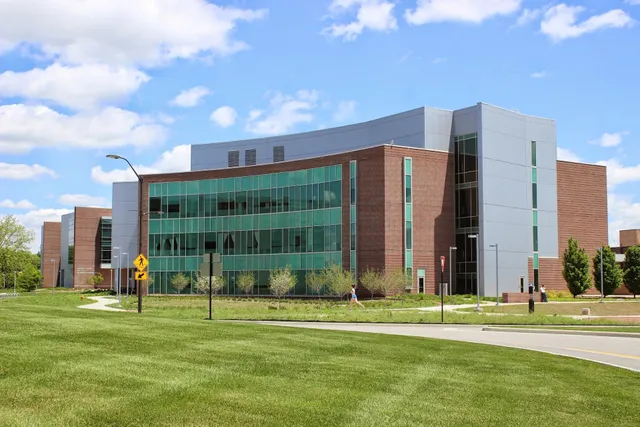 Hockmeyer (Wayne T. and Mary T.) Hall of Structural Biology