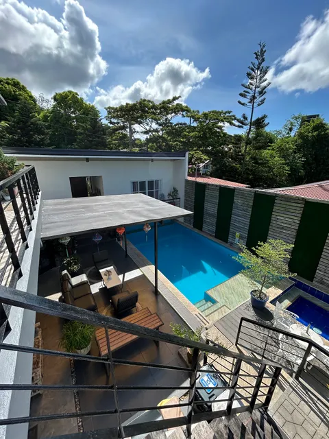 The Resthouse by Guanio