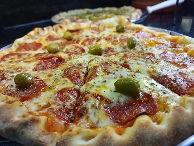 Nonno Bonfadine Pizzaria e Esfiharia