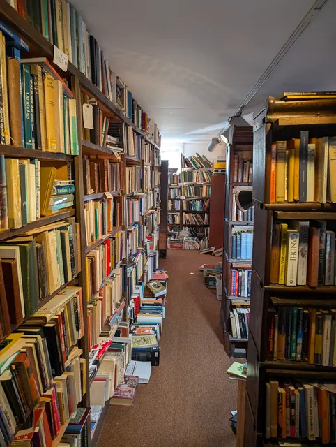 Pleasant Street Books & Cards