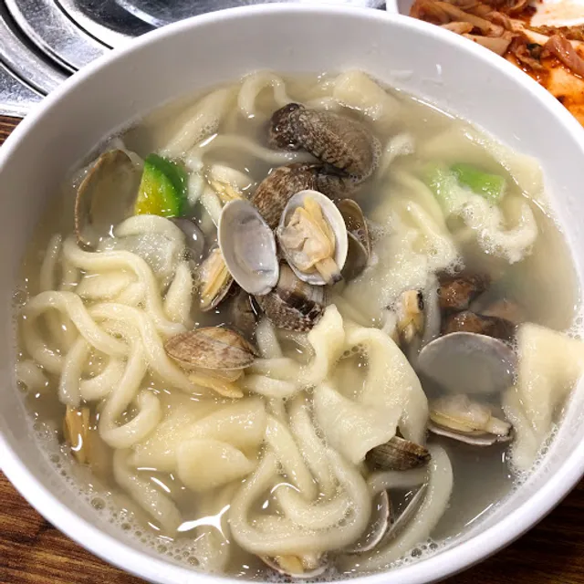 이가네 바지락 손 칼국수