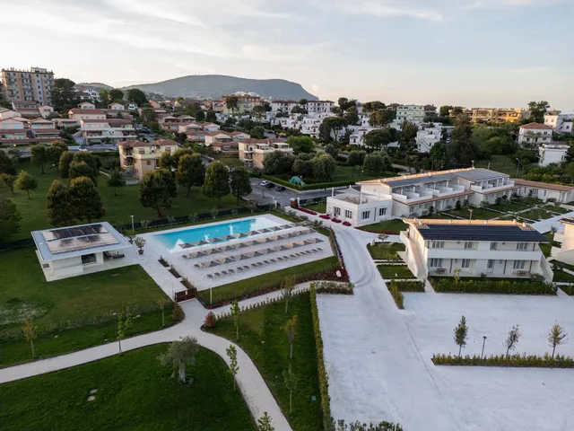 Borgopetra Resort Numana