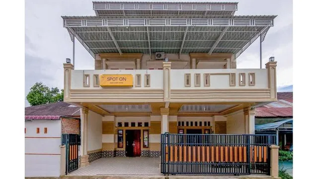 OYO 2220 PINK'S GUEST HOUSE