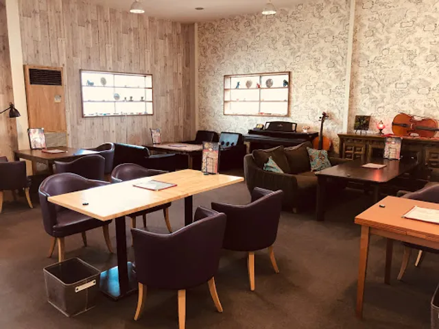 Tikka(ティッカ)Naan&Curry&Kebab