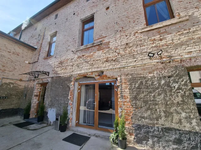 Zakładowa Restauracja & Apartamenty