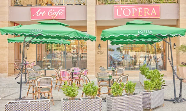 L'Opéra Art Café MG Road