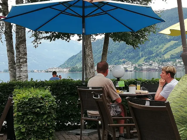 Seecamp Restaurant by Rudi Eder