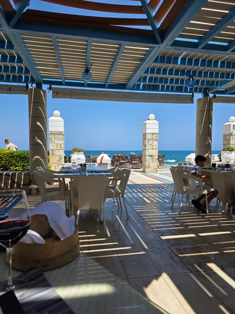 Beach restaurant À la carte Albatros - Mitsis Royal Mare